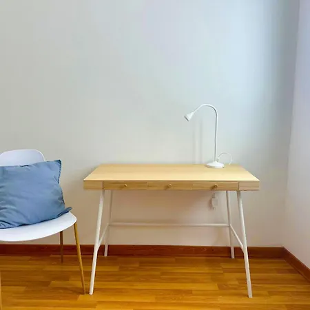 La Marina アパート *